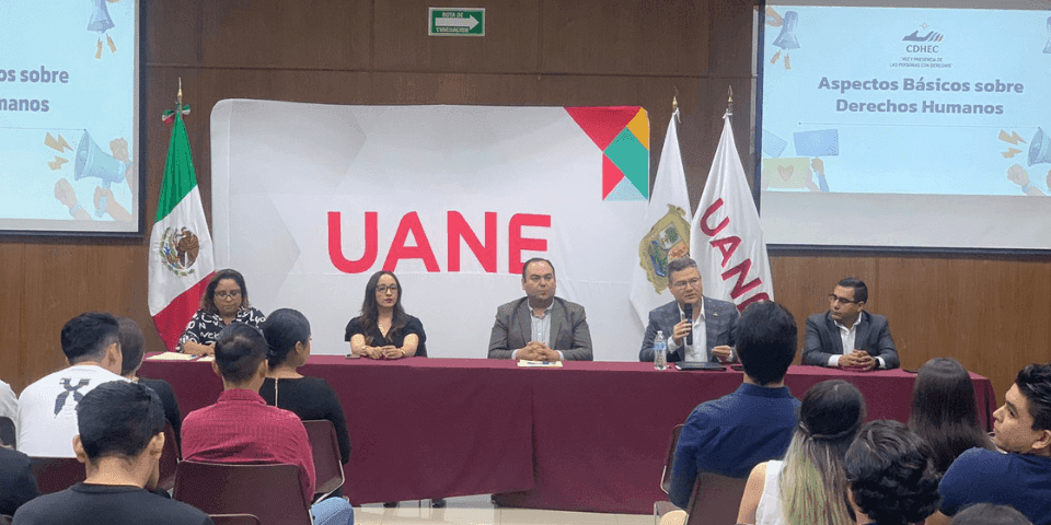 En materia de enlace firmó Alma Laura López, Subdirectora de la Licenciatura de Derecho en UANE; y Carlos Alonso Rángel, Secretario Ejecutivo de la Comisión de Derechos Humanos en Coahuila. 