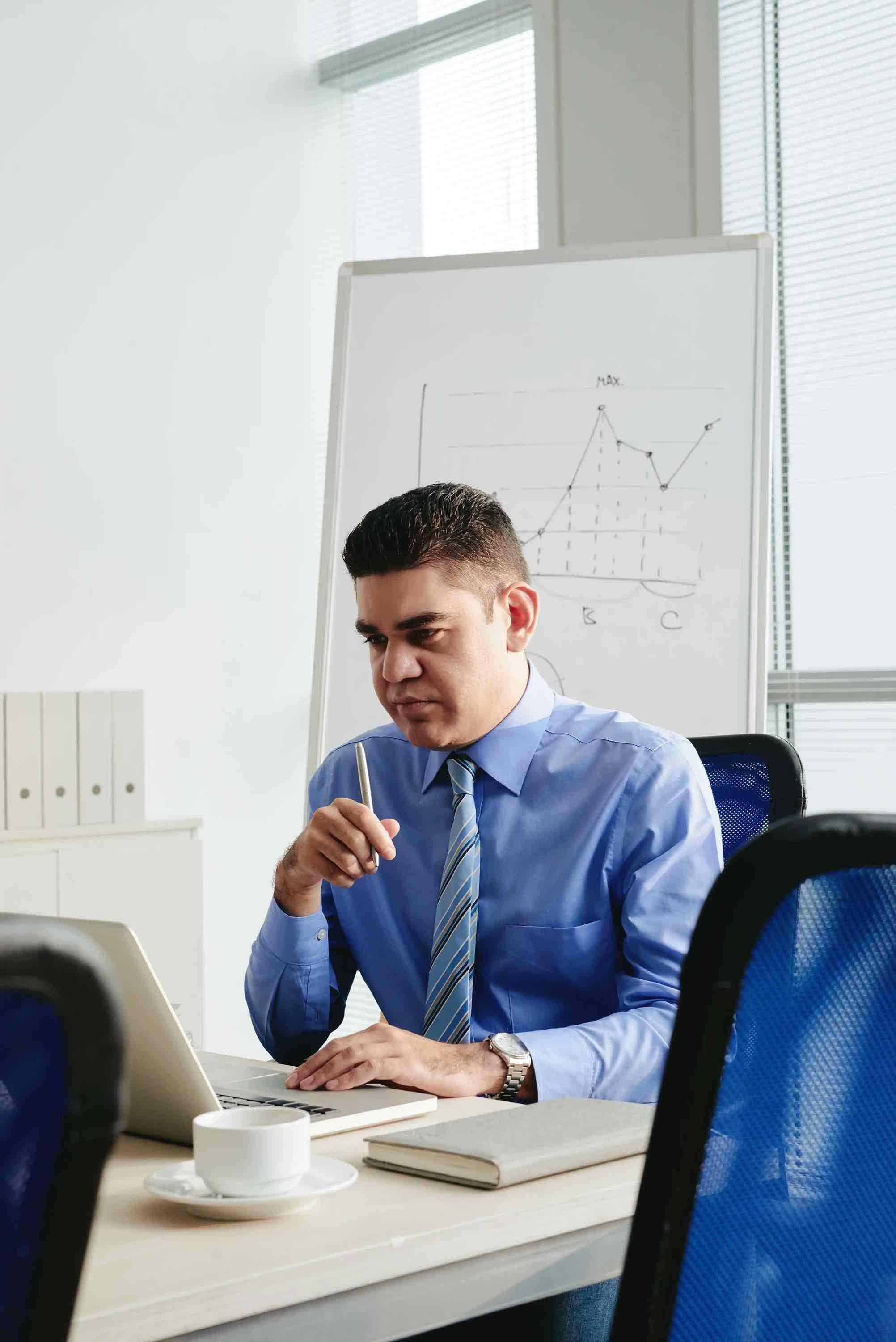 negocios y empresariales.webp