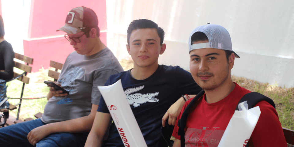 ¡Saludos, queridos estudiantes de UANE Saltillo! Cada sonrisa, cada gesto de ayuda y cada palabra de aliento contribuyen a crear un entorno de compañerismo excepcional. Aprovechemos este regreso a clases para cultivar amistades y construir un campus lleno de armonía.